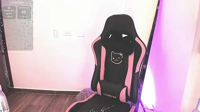 samiacooper25 online show from September 13, 9:53 am