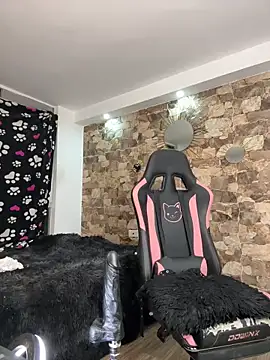 samiacooper25 online show from March 8, 5:55 am