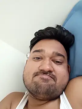 Snapshot of VadodaraBBC chatting on October 20, 11:10 am VadodaraBBC online show from October 20, 11:10 am