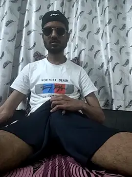 fckboy987 online show from April 22, 4:52 pm