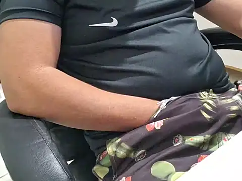 Carloskasado online show from April 10, 10:25 pm