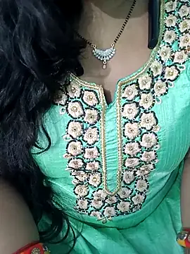 Snapshot of Anjali-bhabhi chatting on October 13, 7:19 am Anjali-bhabhi online show from October 13, 7:19 am