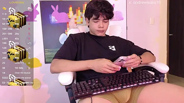 an drew18 online show from April 23, 2:19 pm