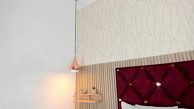 Snapshot of Laura_Ivy chatting on October 6, 12:13 pm Laura Ivy online show from October 6, 12:13 pm