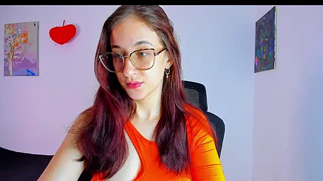 Laura Ivy online show from June 26, 1:04 pm