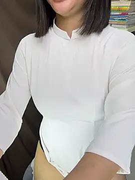 Voyerra g online show from April 23, 2:24 am