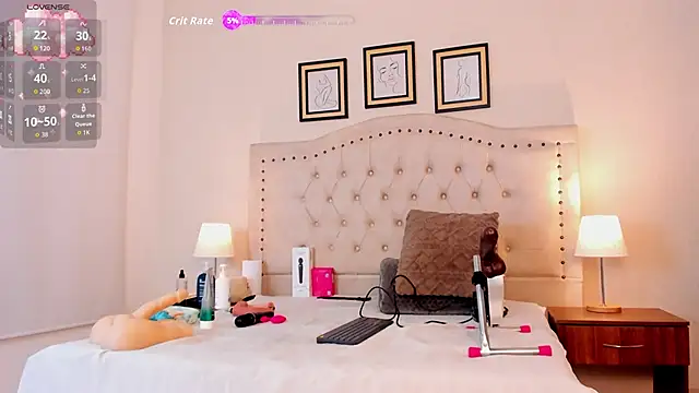 cristhi esterling online show from December 14, 12:21 pm