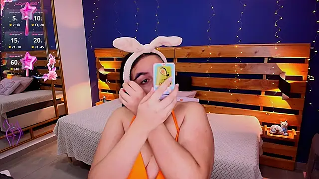 Snapshot of ambar_lover chatting on September 24, 8:01 pm ambar lover online show from September 24, 8:01 pm