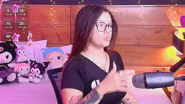 Snapshot of ambar_lover chatting on September 30, 7:52 pm ambar lover online show from September 30, 7:52 pm