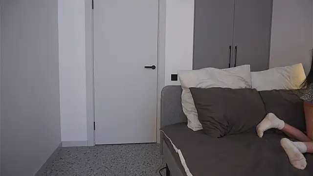 Snapshot of ChanelKnows chatting on September 18, 9:11 am ChanelKnows online show from September 18, 9:11 am