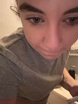 Snapshot of goddessmissmia chatting on October 1, 7:42 pm goddessmissmia online show from October 1, 7:42 pm