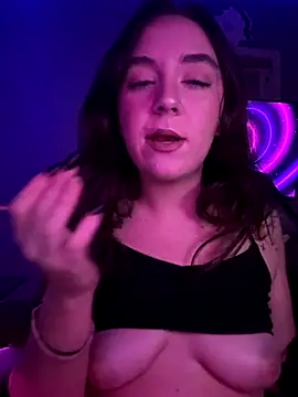 Snapshot of goddessmissmia chatting on October 26, 4:51 am goddessmissmia online show from October 26, 4:51 am