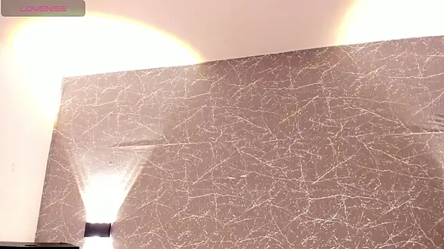 Miss Charlottet online show from December 15, 9:19 pm