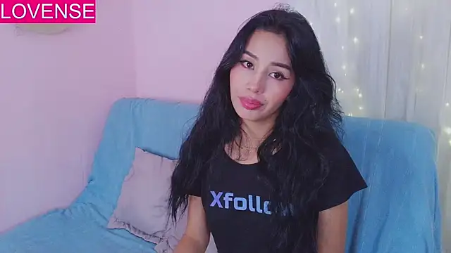 Snapshot of Miss_Charlottet chatting on May 2, 3:11 am Miss Charlottet online show from May 2, 3:11 am