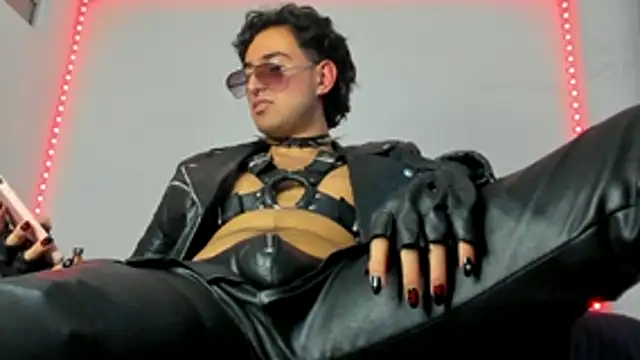 Alexxx savage online show from November 5, 4:23 am