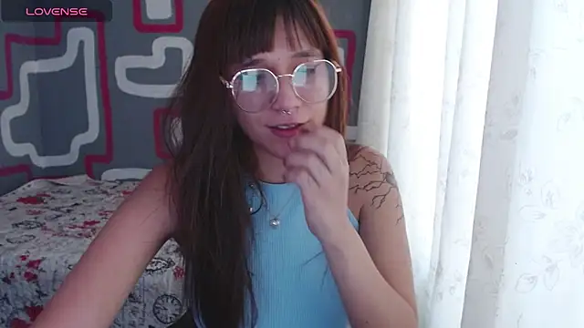 Snapshot of zara_erotik chatting on September 22, 11:34 am zara erotik online show from September 22, 11:34 am