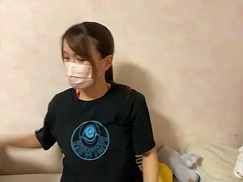 Snapshot of rad_chan chatting on October 17, 1:35 pm rad chan online show from October 17, 1:35 pm