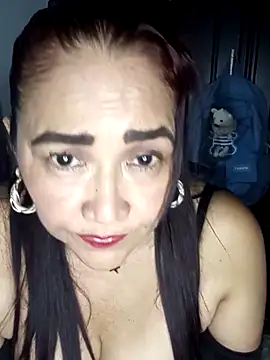 Snapshot of linda_luna29 chatting on November 22, 4:55 am linda luna29 online show from November 22, 4:55 am