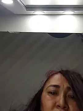 Snapshot of linda_luna29 chatting on May 16, 5:23 pm linda luna29 online show from May 16, 5:23 pm