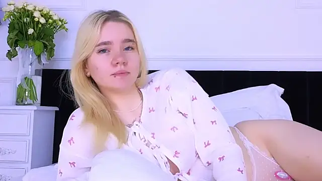 ANNABELLE LU online show from October 10, 2:21 am