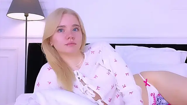 ANNABELLE LU online show from October 18, 2:25 am