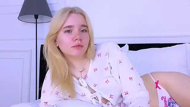 ANNABELLE LU online show from October 29, 2:47 am