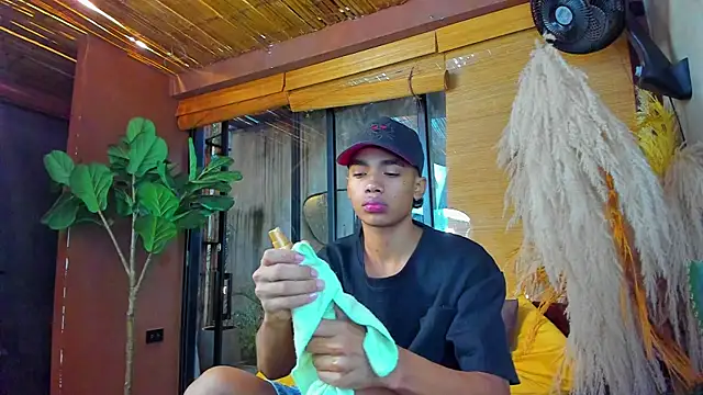 AlanCutee online show from November 30, 12:42 pm