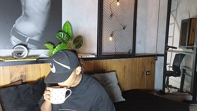 AlanCutee online show from April 16, 12:39 pm