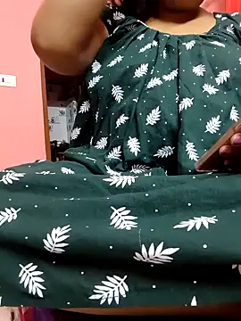 Cute-Swewty online show from April 21, 1:17 pm