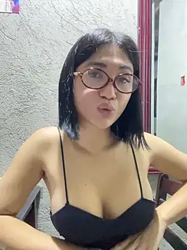 Snapshot of wild_apple69 chatting on September 12, 2:06 pm wild apple69 online show from September 12, 2:06 pm