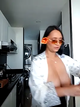 Esmeralda333 online show from October 3, 3:42 pm