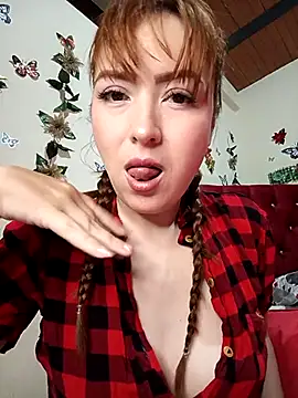 Snapshot of valery-lyma chatting on November 19, 4:45 am valery-lyma online show from November 19, 4:45 am