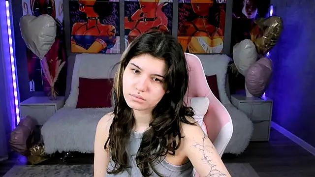 Snapshot of AnoraDark chatting on March 1, 6:32 pm AnoraDark online show from March 1, 6:32 pm