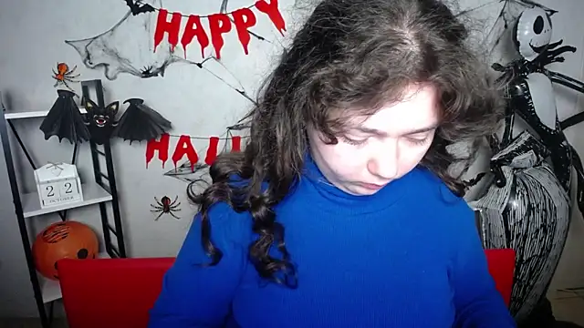 Snapshot of NeonilaLisova chatting on October 23, 5:18 am NeonilaLisova online show from October 23, 5:18 am