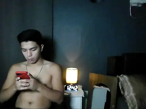 Snapshot of Hunky_paul chatting on June 26, 8:41 am Hunky paul online show from June 26, 8:41 am