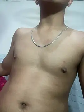 Snapshot of Hunky_paul chatting on July 16, 2:01 pm Hunky paul online show from July 16, 2:01 pm