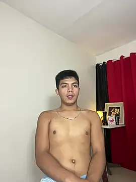 Snapshot of Hunky_paul chatting on July 22, 2:31 pm Hunky paul online show from July 22, 2:31 pm