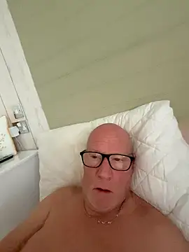 Snapshot of philefc chatting on January 12, 9:47 am philefc online show from January 12, 9:47 am