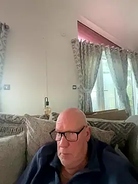 Snapshot of philefc chatting on January 15, 10:20 am philefc online show from January 15, 10:20 am