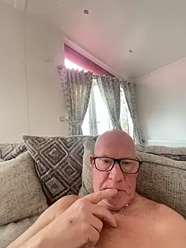 Snapshot of philefc chatting on February 11, 3:17 pm philefc online show from February 11, 3:17 pm