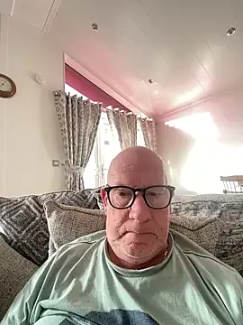 Snapshot of philefc chatting on February 17, 9:28 am philefc online show from February 17, 9:28 am