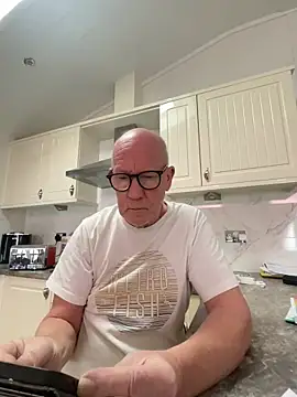 Snapshot of philefc chatting on February 26, 10:25 am philefc online show from February 26, 10:25 am