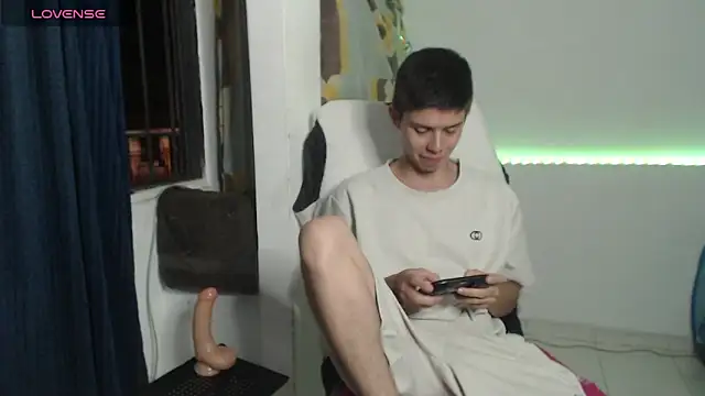 Snapshot of JhoanVelezModel chatting on October 16, 3:07 am JhoanVelezModel online show from October 16, 3:07 am