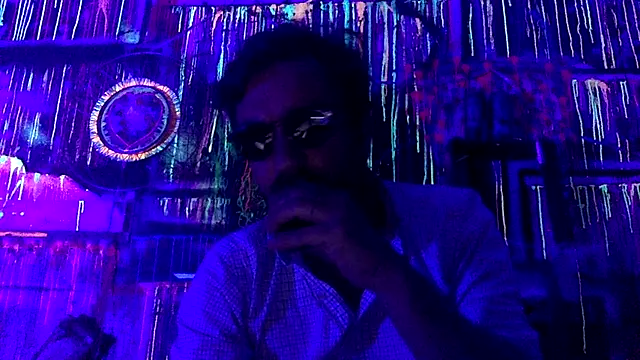 3615-ULLA online show from April 19, 6:32 pm