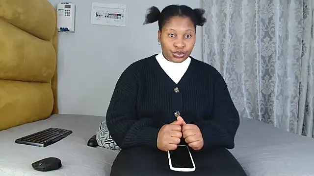 SexxyAddiict online show from April 21, 6:12 pm