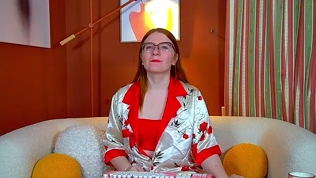 Snapshot of AliceAllisons chatting on September 15, 7:14 pm AliceAllisons online show from September 15, 7:14 pm