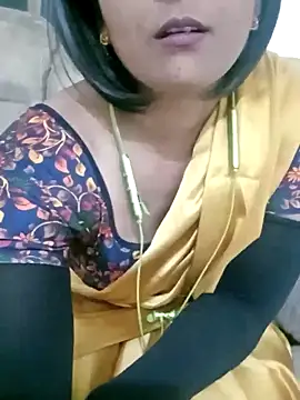 Snapshot of Queen_Kushi4 chatting on September 27, 5:40 pm Queen Kushi4 online show from September 27, 5:40 pm