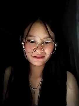 Snapshot of saronla_03 chatting on October 8, 7:22 pm saronla 03 online show from October 8, 7:22 pm