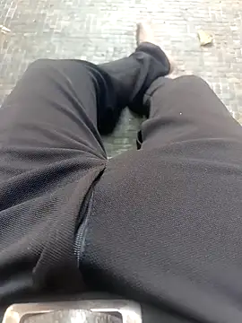 Snapshot of newboygoa chatting on October 5, 10:24 am newboygoa online show from October 5, 10:24 am