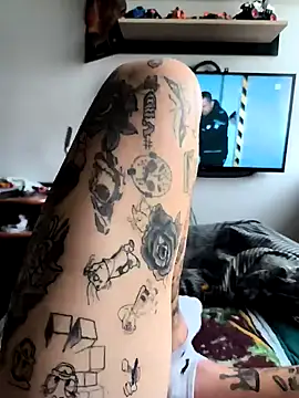 SmallButCrazy online show from October 22, 9:42 am